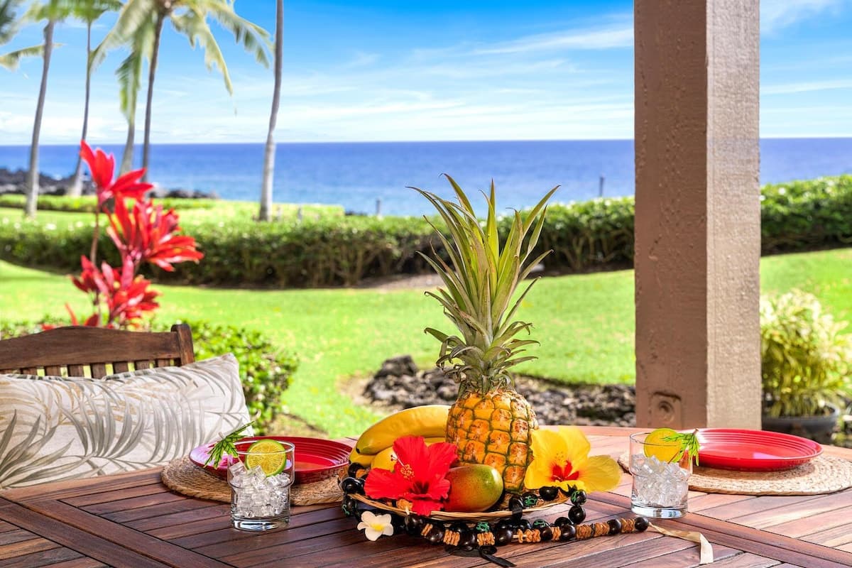 Condo in Kailua-Kona · ★4.63 · 2 bedrooms · 2 beds · 2 baths - Photo 1