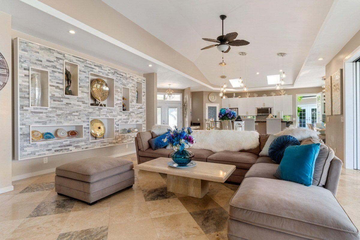 Home in Kailua-Kona · ★4.83 · 4 bedrooms · 4 beds · 4.5 baths - Photo 4