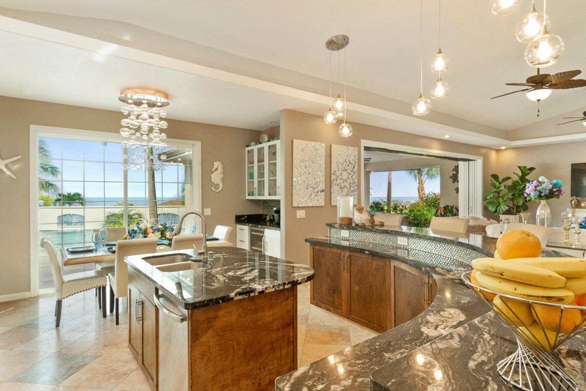 Home in Kailua-Kona · ★4.83 · 4 bedrooms · 4 beds · 4.5 baths - Photo 5