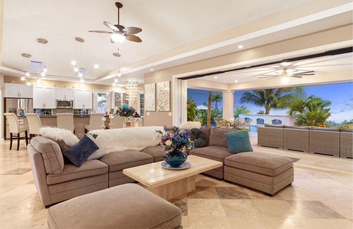 Home in Kailua-Kona · ★4.83 · 4 bedrooms · 4 beds · 4.5 baths - Photo 3
