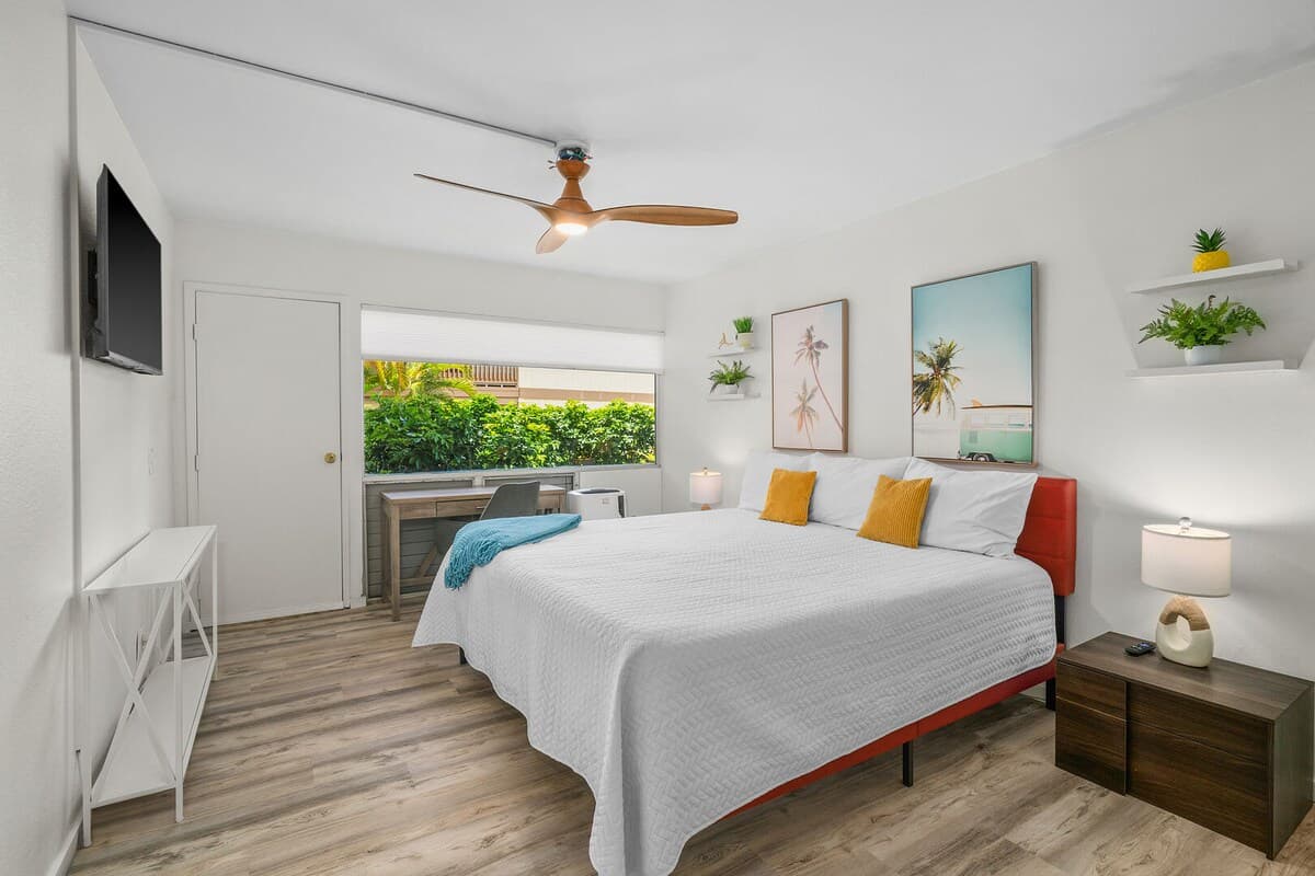 Condo in Princeville · ★4.2 · 2 bedrooms · 2 beds · 2 baths - Photo 5