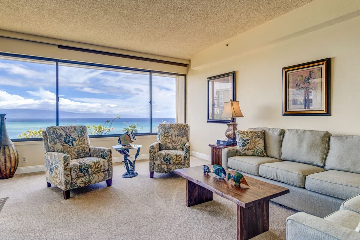 Condo in Lahaina · ★4.89 · 2 bedrooms · 3 beds · 2 private baths - Photo 5