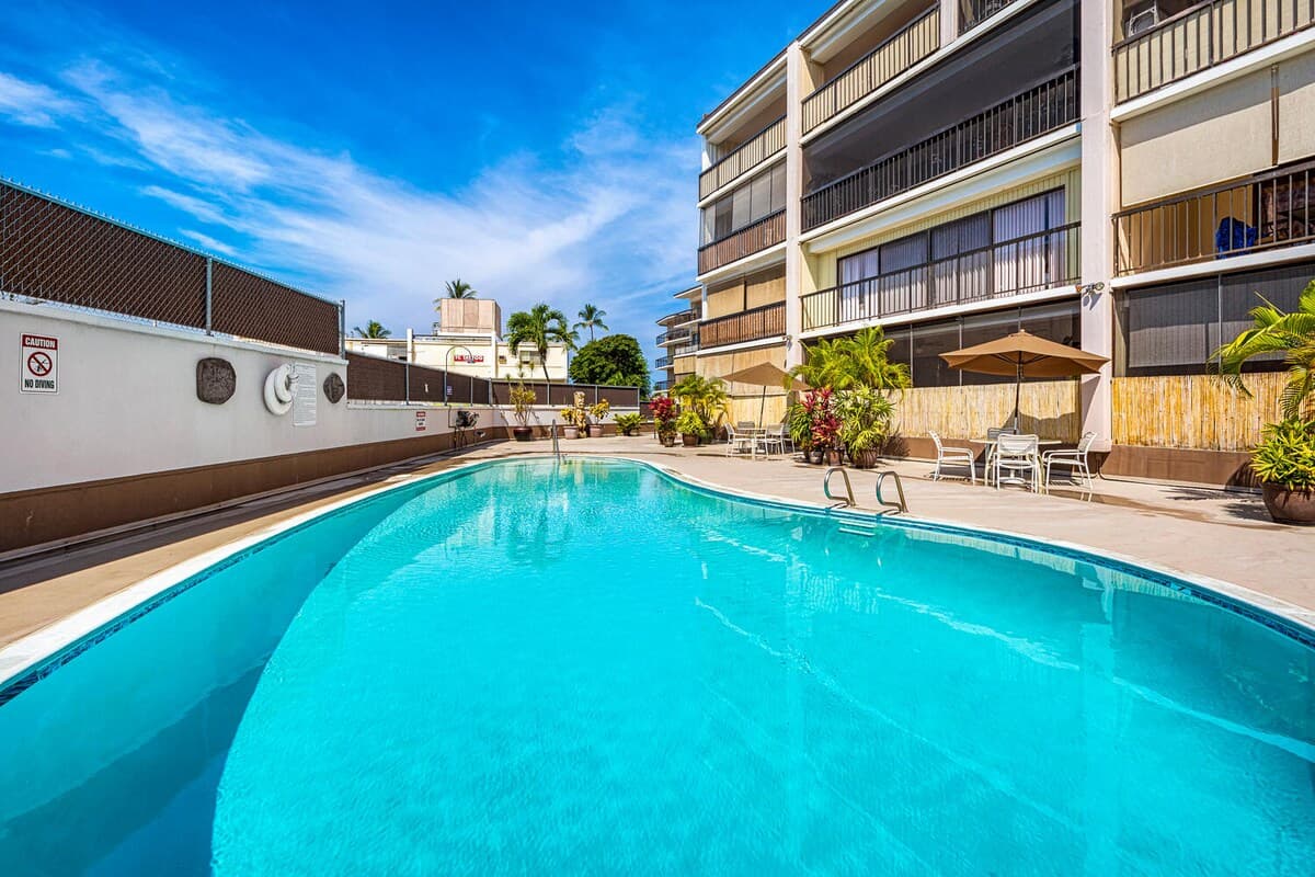 Condo in Kailua-Kona · ★4.67 · 2 bedrooms · 3 beds · 2 baths - Photo 5