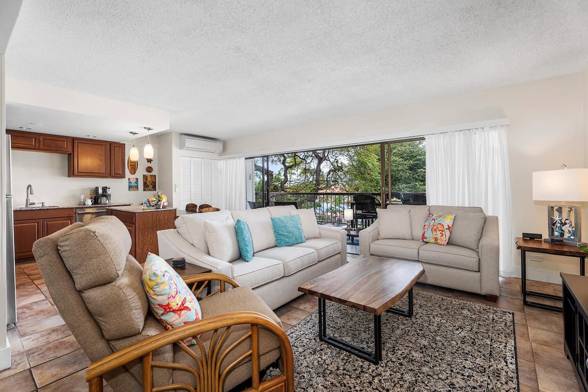 Condo in Kailua-Kona · ★4.67 · 2 bedrooms · 3 beds · 2 baths - Photo 3