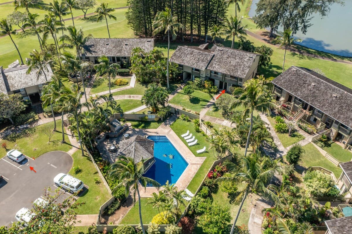 Home in Kahuku · ★4.8 · 3 bedrooms · 5 beds · 3 private baths - Photo 5