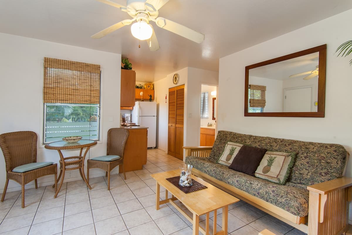 Home in Lihue · ★4.84 · 1 bedroom · 1 bed · 1 shared bath - Photo 4