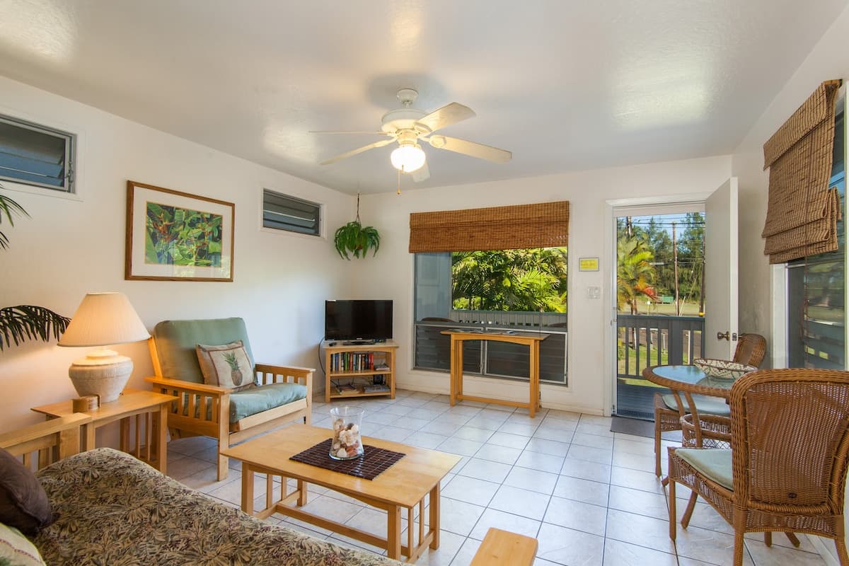 Home in Lihue · ★4.84 · 1 bedroom · 1 bed · 1 shared bath - Photo 2