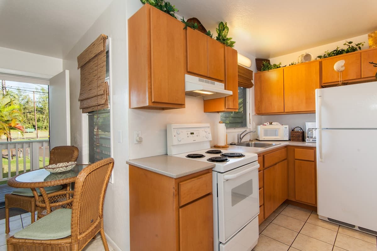 Home in Lihue · ★4.84 · 1 bedroom · 1 bed · 1 shared bath - Photo 5