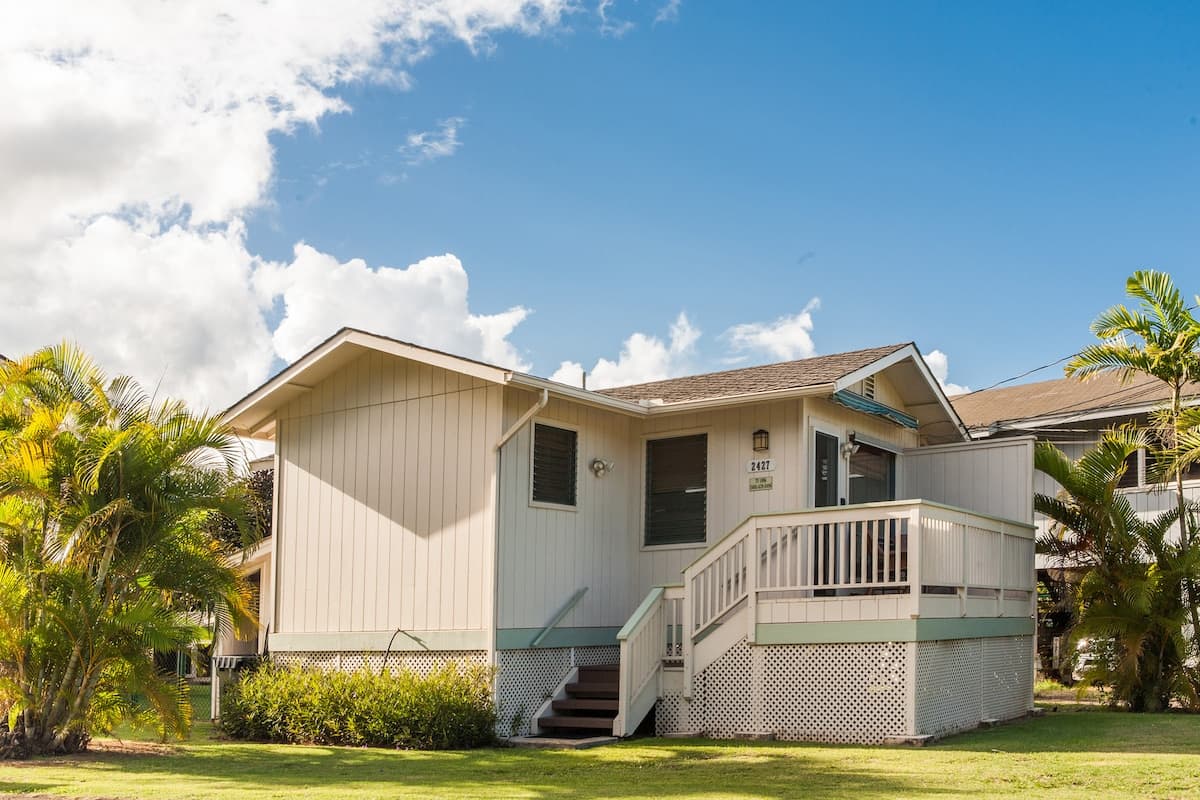Home in Lihue · ★4.84 · 1 bedroom · 1 bed · 1 shared bath - Photo 1
