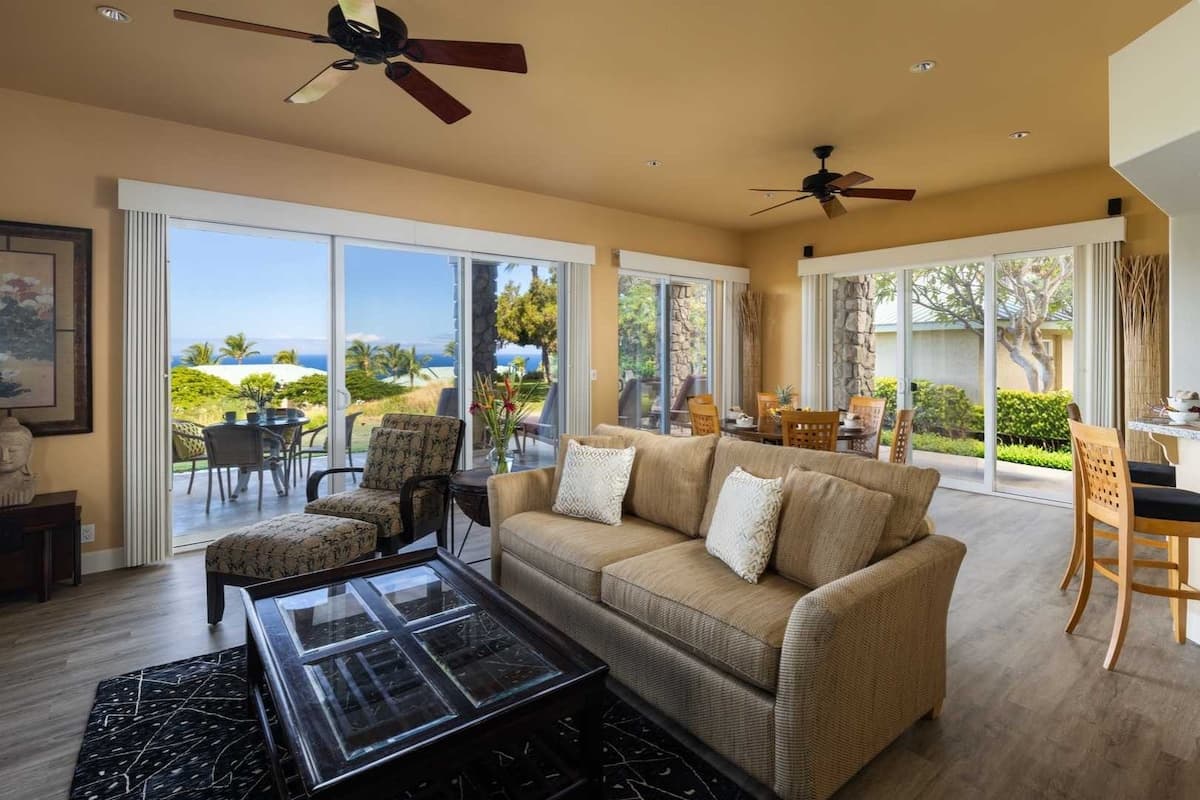 Condo in Waimea · ★5.0 · 2 bedrooms · 4 beds · 2 baths - Photo 2