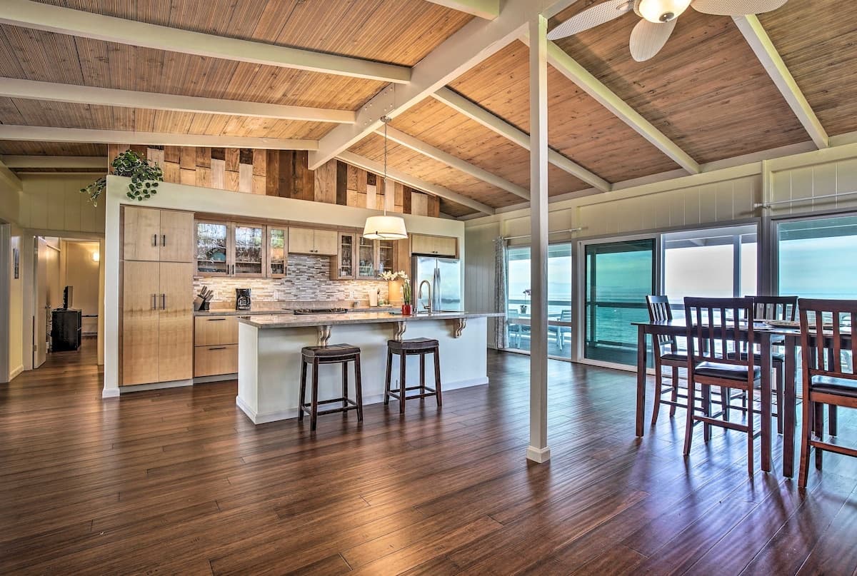 Home in Kailua-Kona · ★4.78 · 2 bedrooms · 4 beds · 2 baths - Photo 3