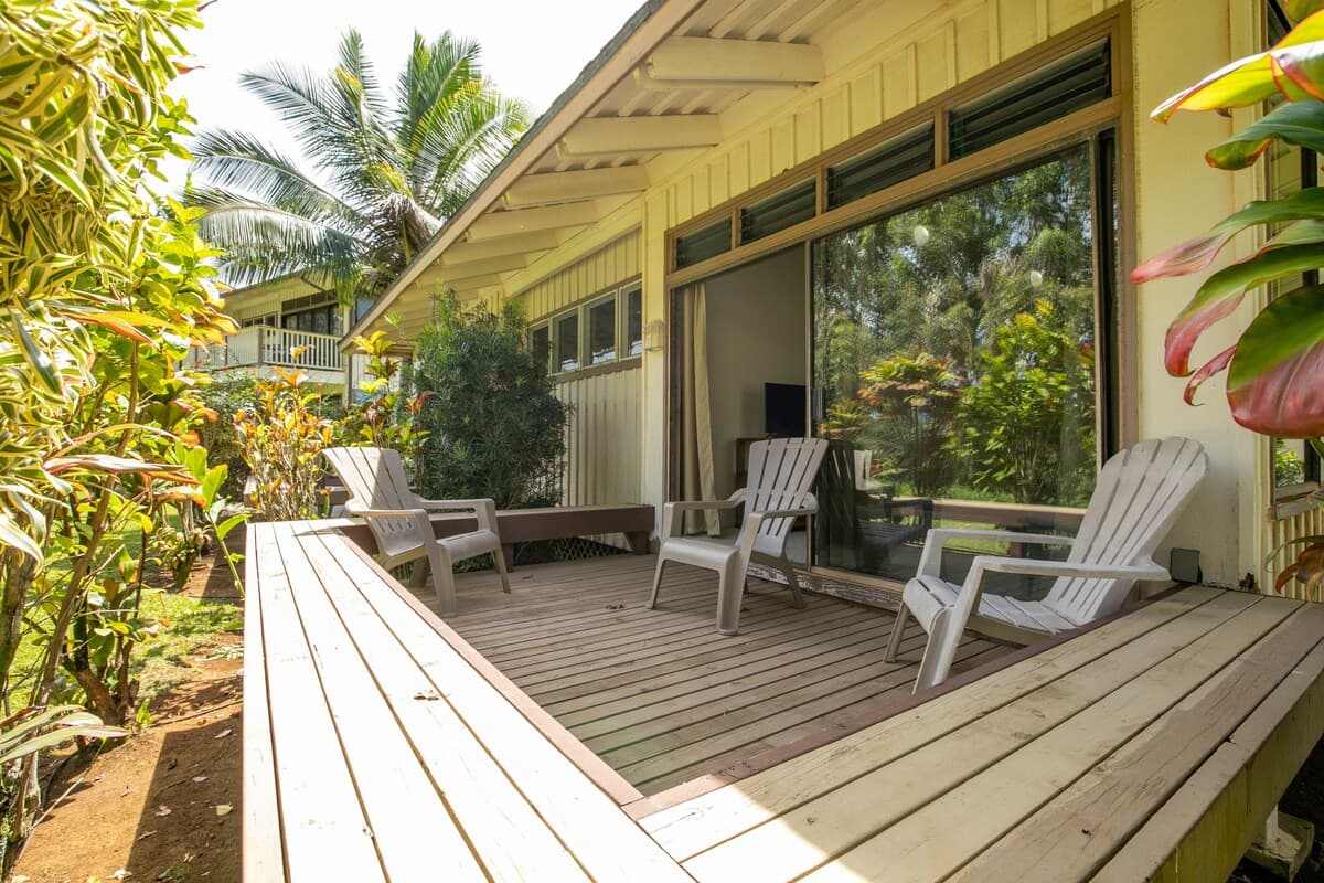 Chalet in Princeville · ★4.86 · 1 bedroom · 3 beds · 2 shared baths - Photo 4