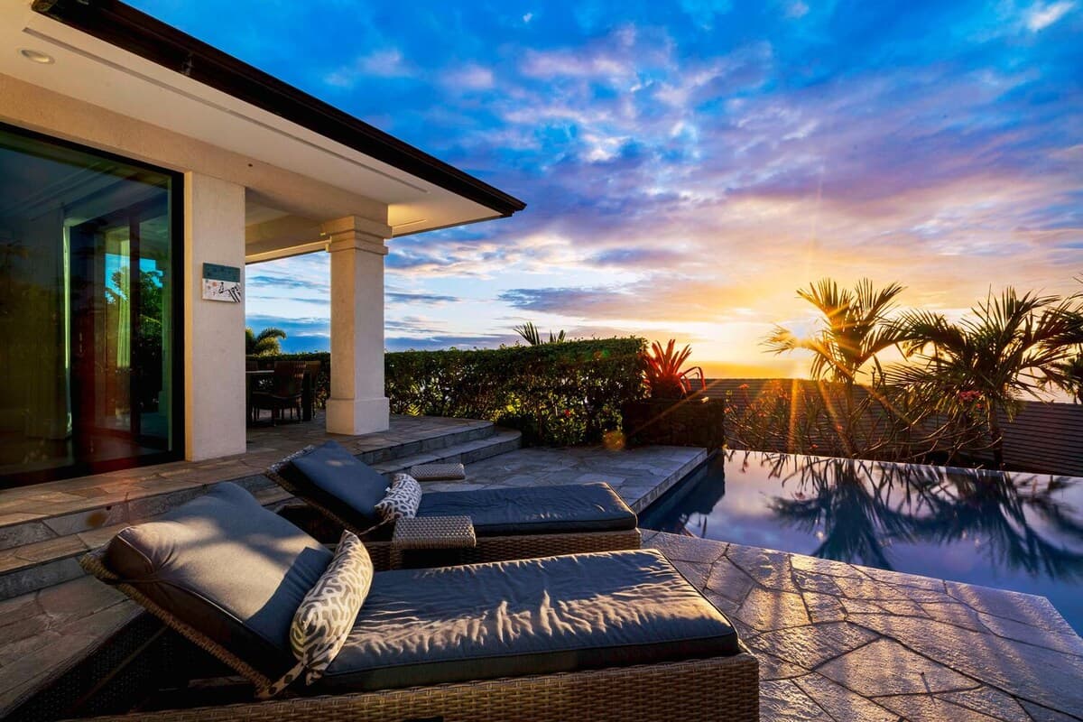 Home in Kailua-Kona · ★4.87 · 3 bedrooms · 8 beds · 3.5 baths - Photo 3