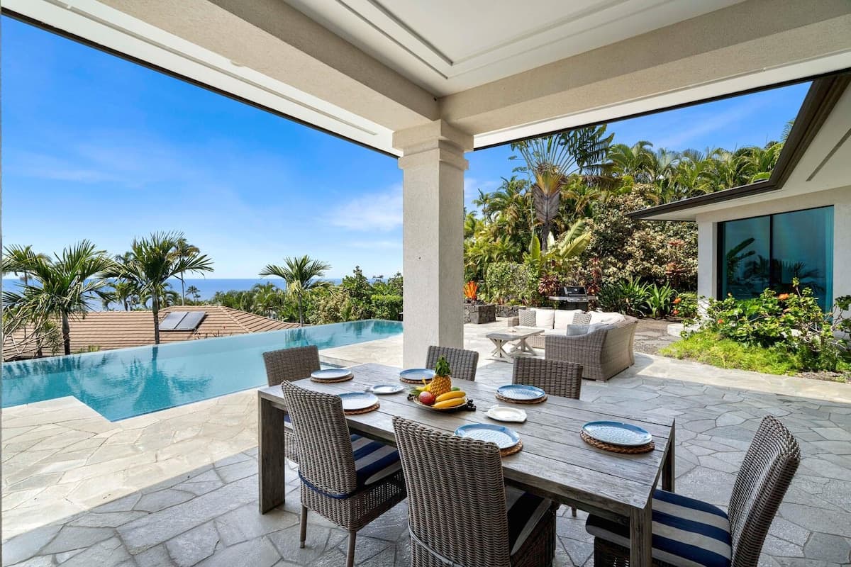 Home in Kailua-Kona · ★4.87 · 3 bedrooms · 8 beds · 3.5 baths - Photo 4