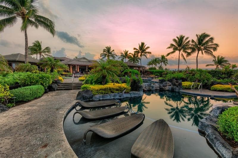 Island condo w/ pool & garden lanai - Photo 1