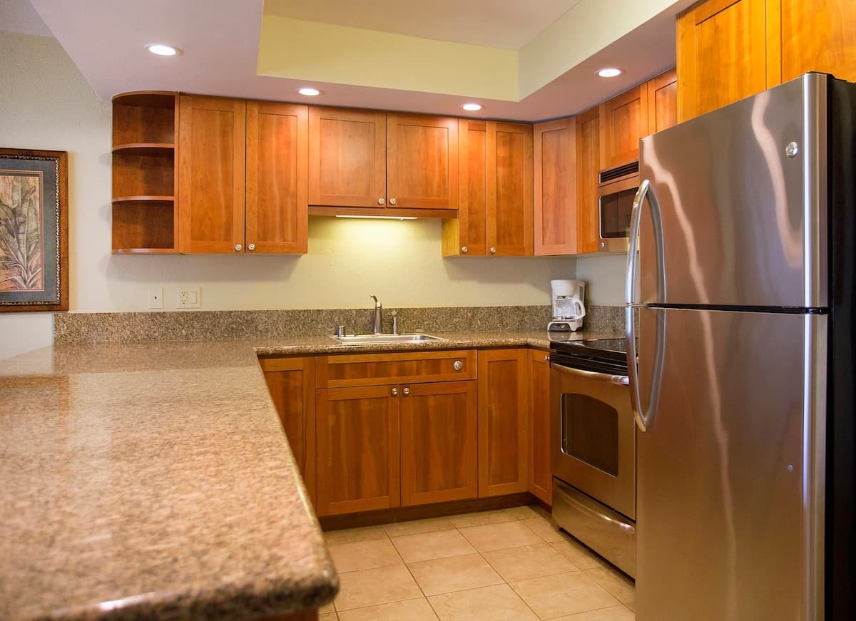 Condo in Kaanapali · ★4.75 · 2 bedrooms · 4 beds · 2 shared baths - Photo 5