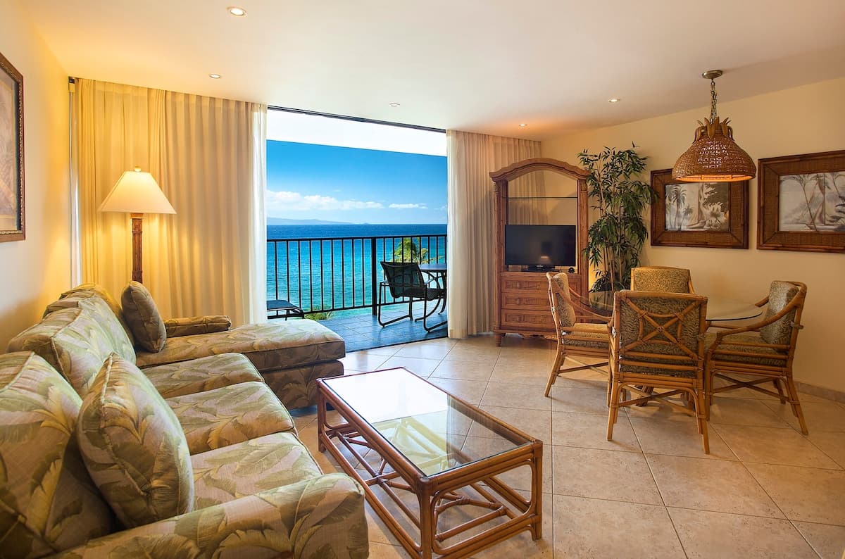 Condo in Kaanapali · ★4.75 · 2 bedrooms · 4 beds · 2 shared baths - Photo 1