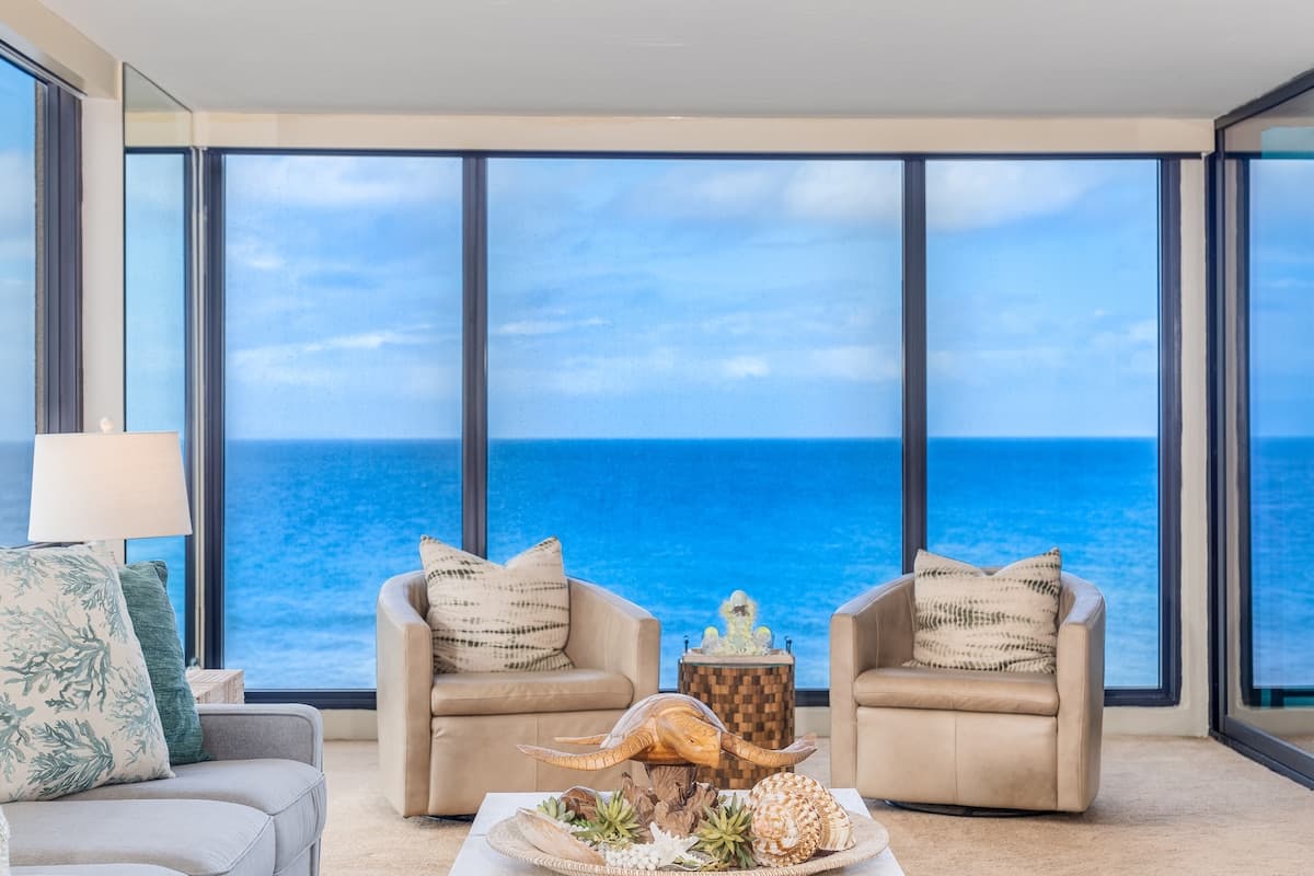 Condo in Lahaina · ★4.96 · 2 bedrooms · 4 beds · 2 baths - Photo 2