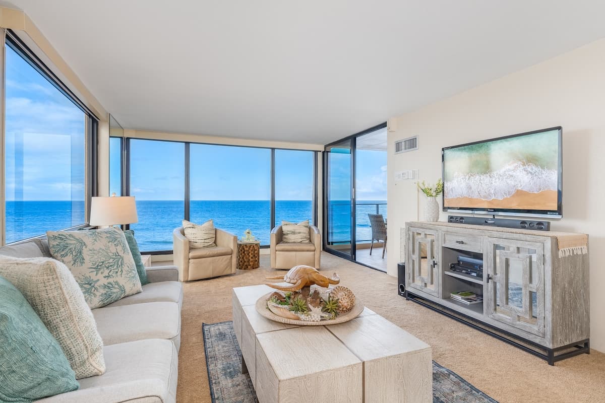 Condo in Lahaina · ★4.96 · 2 bedrooms · 4 beds · 2 baths - Photo 5
