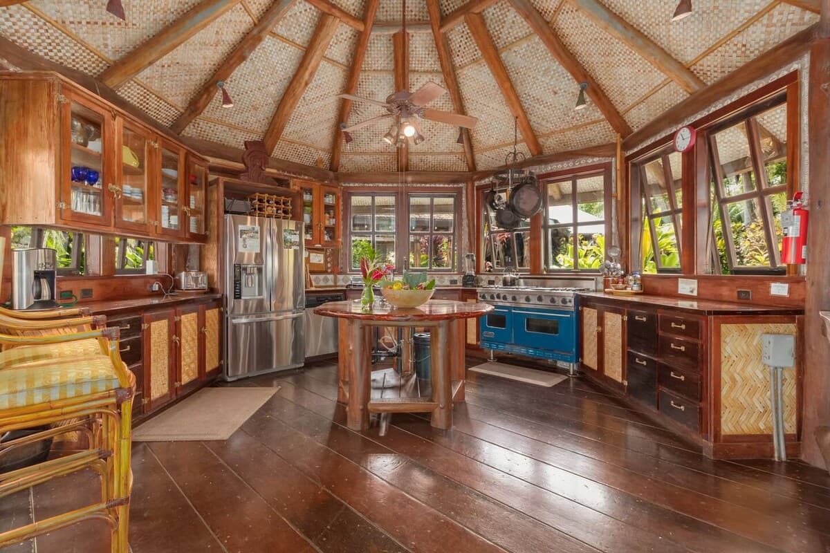 Cabin in Kapaau · ★4.93 · 1 bedroom · 1 bed · 1 shared bath - Photo 3