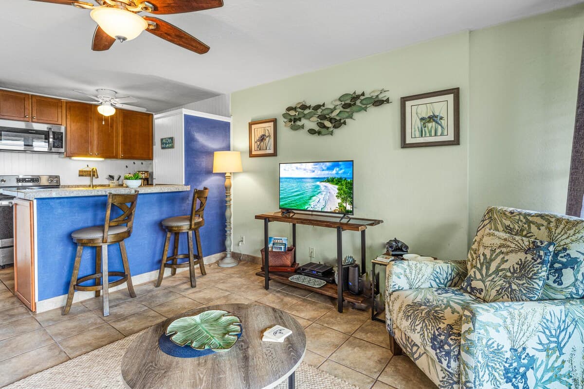 Condo in Lahaina · ★4.78 · 1 bedroom · 1 bed · 1 bath - Photo 5