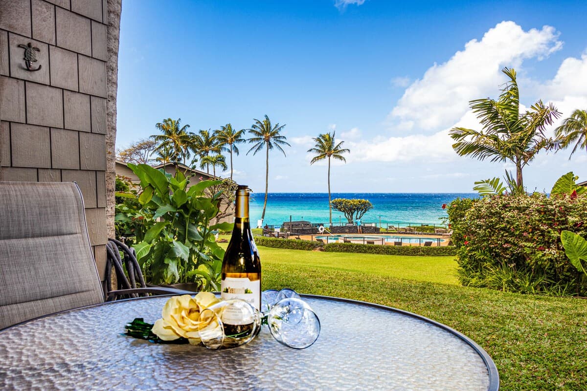 Condo in Lahaina · ★4.78 · 1 bedroom · 1 bed · 1 bath - Photo 2