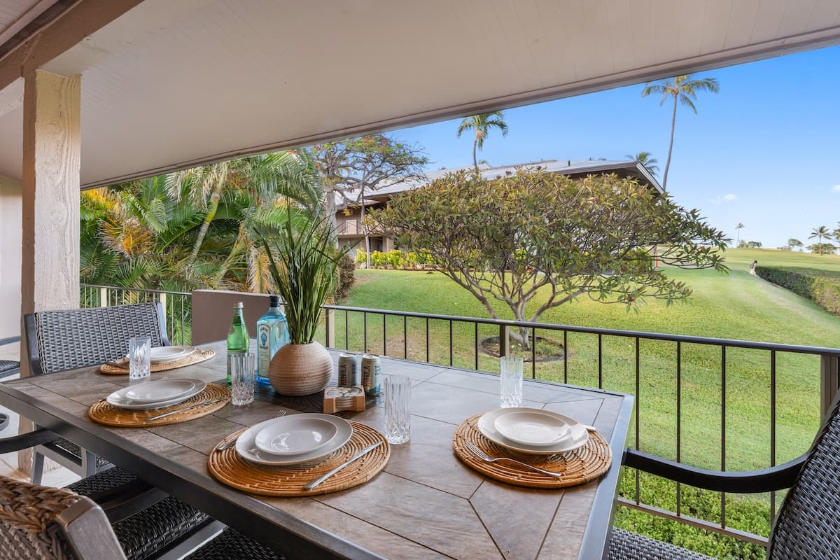 Condo in Lahaina · ★4.54 · 1 bedroom · 3 beds · 2 baths - Photo 1
