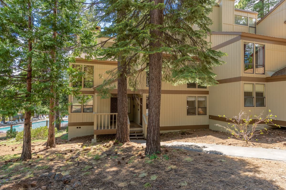 Updated Townhome with Pool & Fireplace - Photo 3