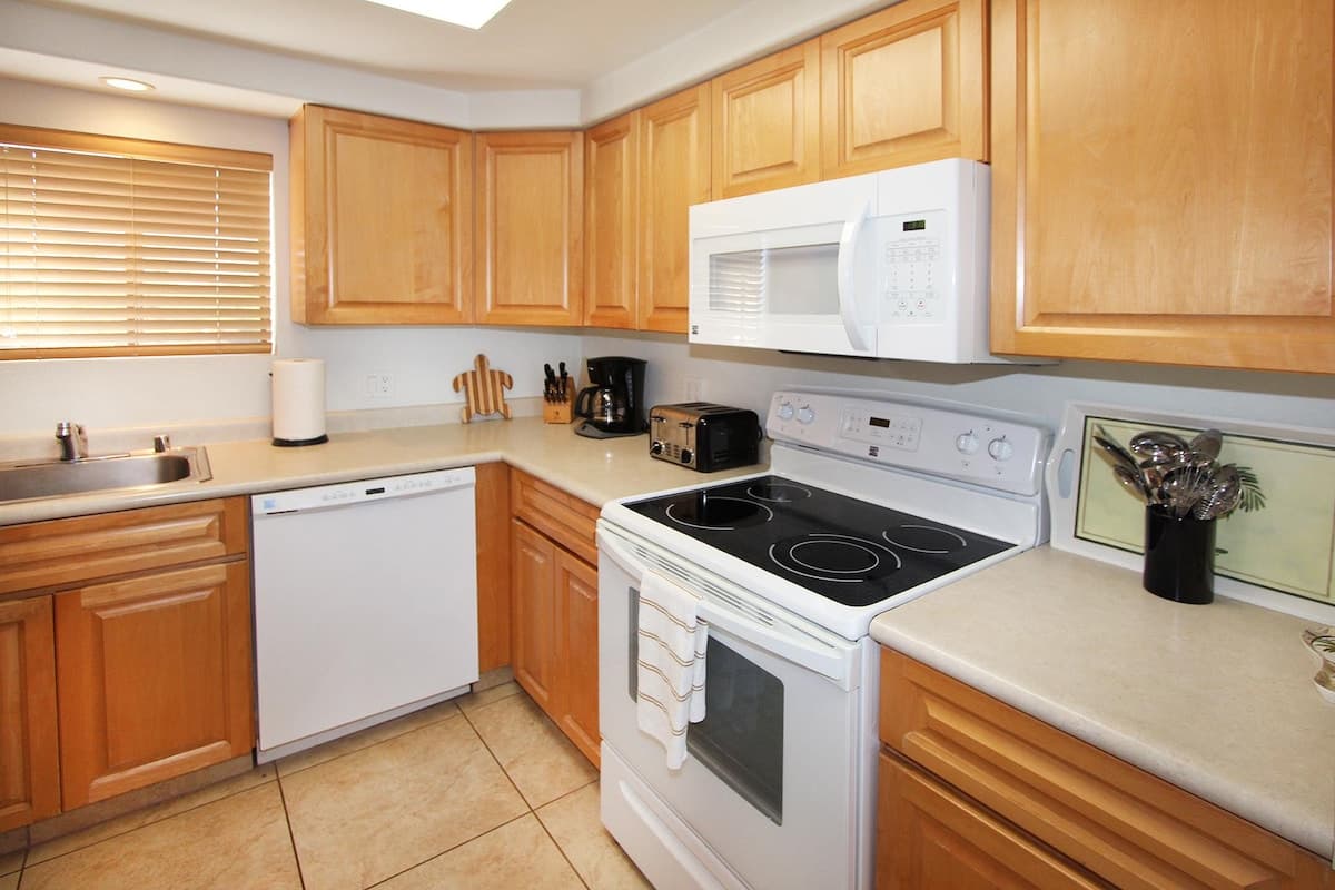 Oceanfront Kihei Beach 410-Gorgeous View - Photo 5