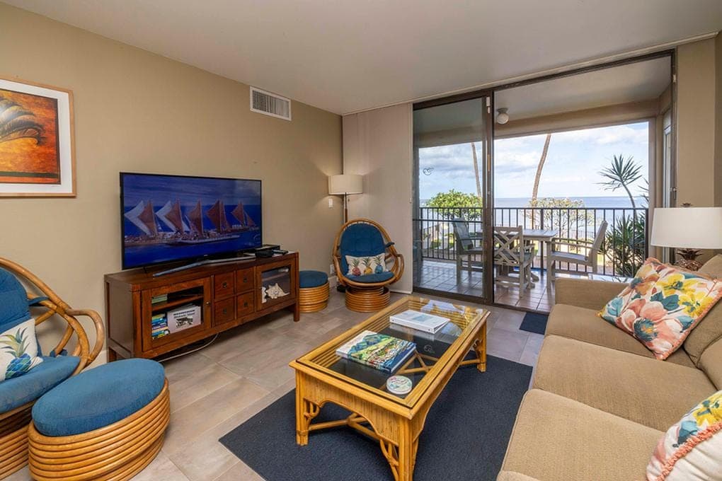Oceanfront Kihei Beach 201 - 2-Bdrm Charming Condo - Photo 2