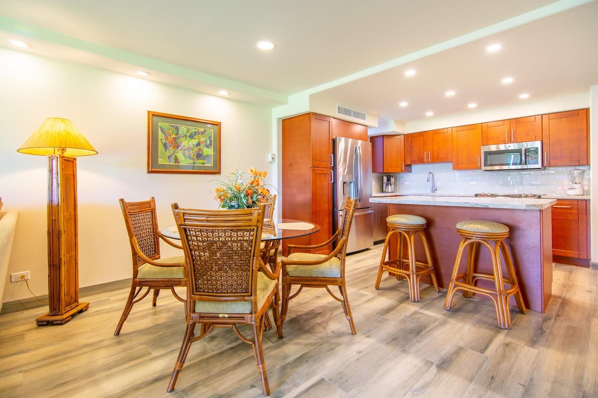 Condo in Kaanapali · ★4.91 · 2 bedrooms · 2 beds · 2 baths - Photo 2