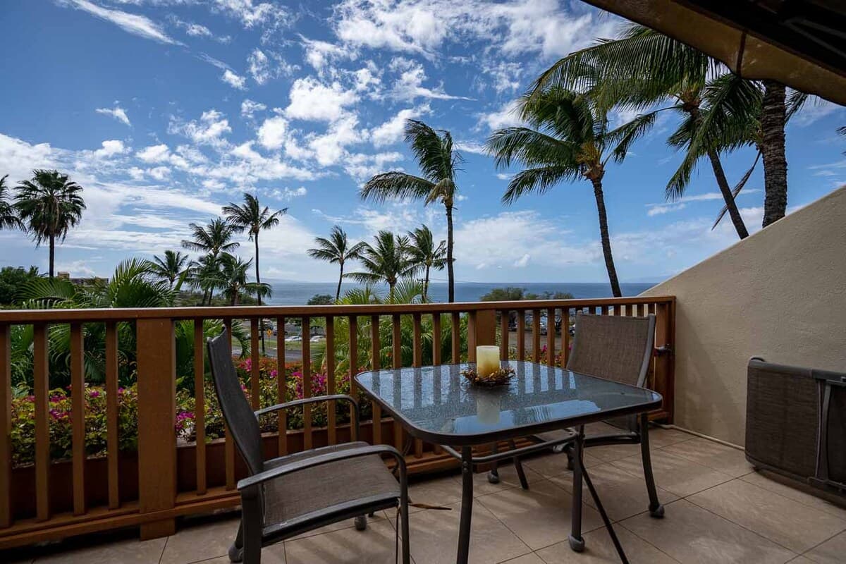 Condo in Kihei · ★4.85 · 2 bedrooms · 3 beds · 2 private baths - Photo 3