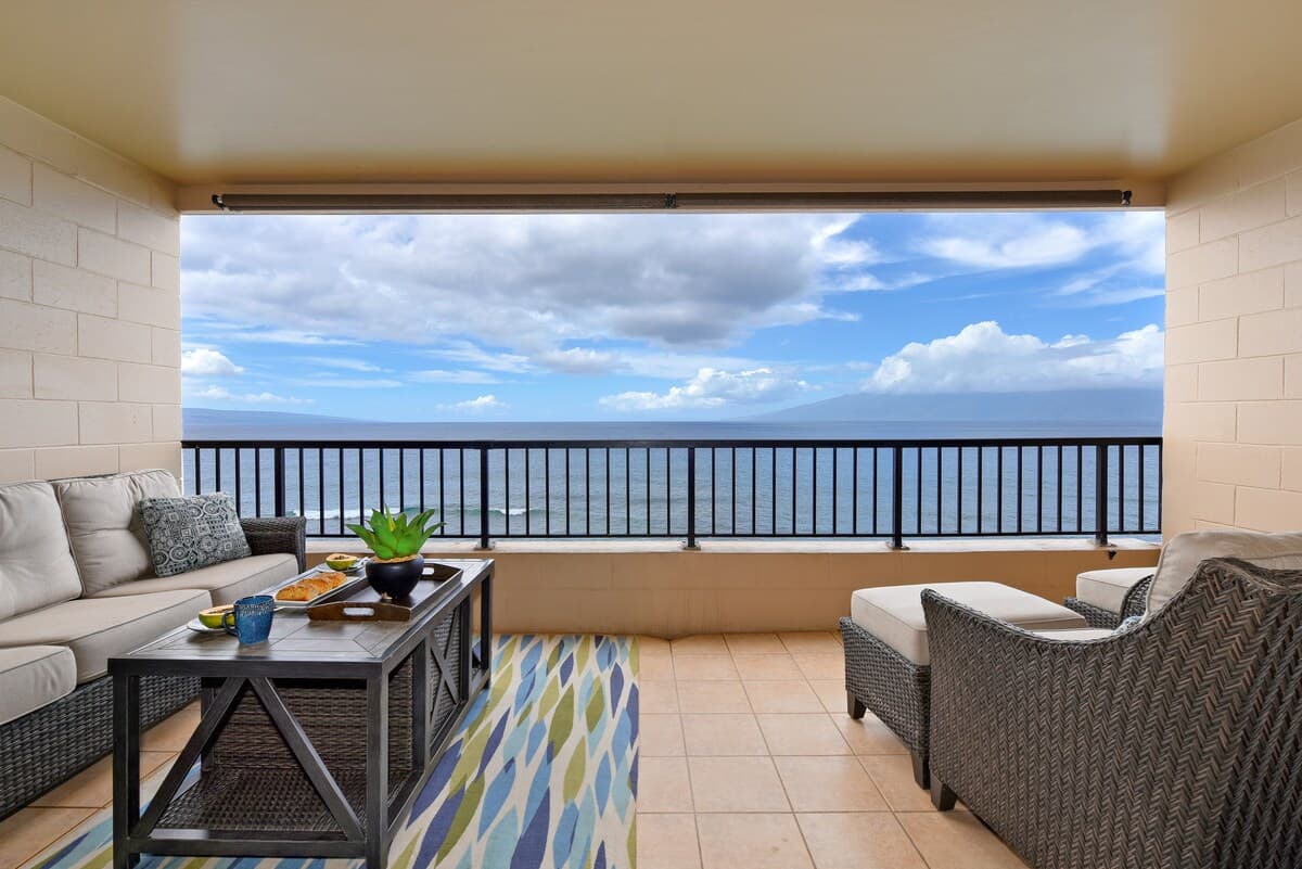 Condo in Lahaina · ★4.66 · 1 bedroom · 2 beds · 1 bath - Photo 1