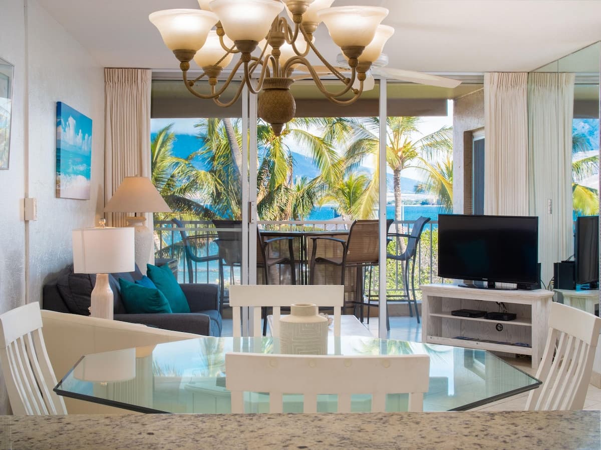 Condo in Kihei · ★4.93 · 2 bedrooms · 3 beds · 2 private baths - Photo 2