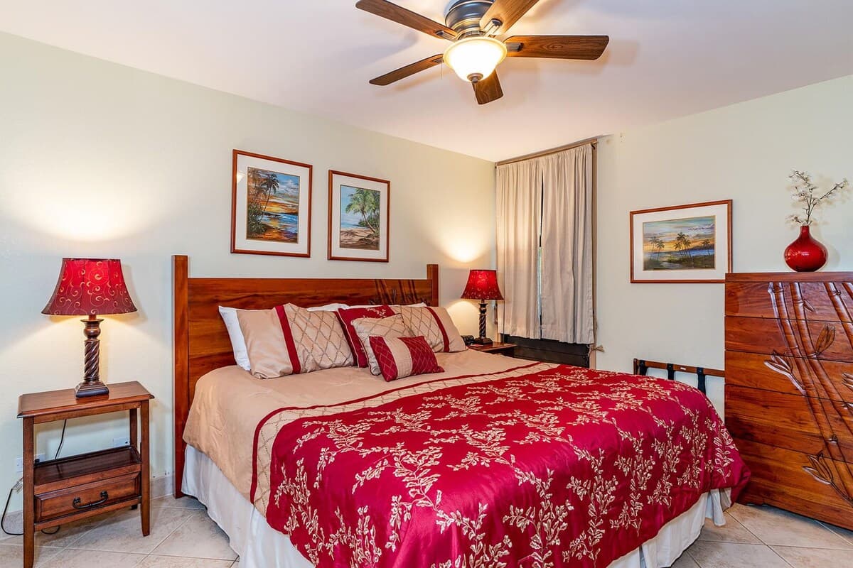 Condo in Kihei · ★4.92 · 1 bedroom · 2 beds · 2 private baths - Photo 4