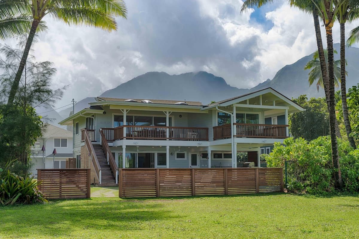 Home in Hanalei · ★5.0 · 3 bedrooms · 6 beds · 3.5 baths - Photo 2
