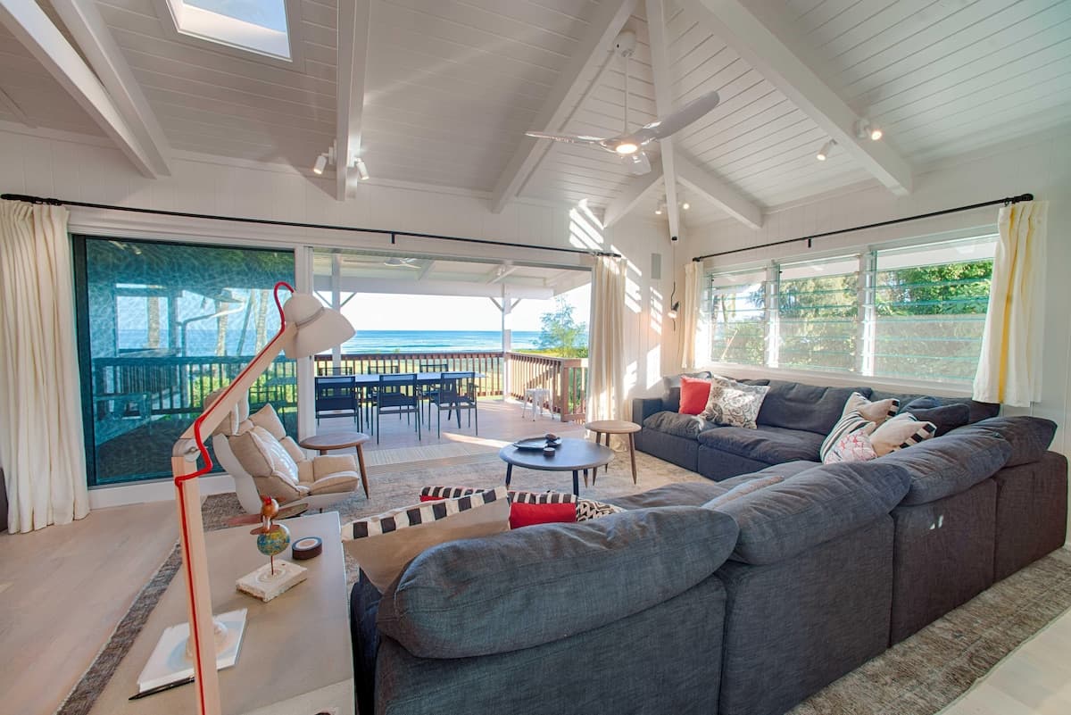 Home in Hanalei · ★5.0 · 3 bedrooms · 6 beds · 3.5 baths - Photo 3