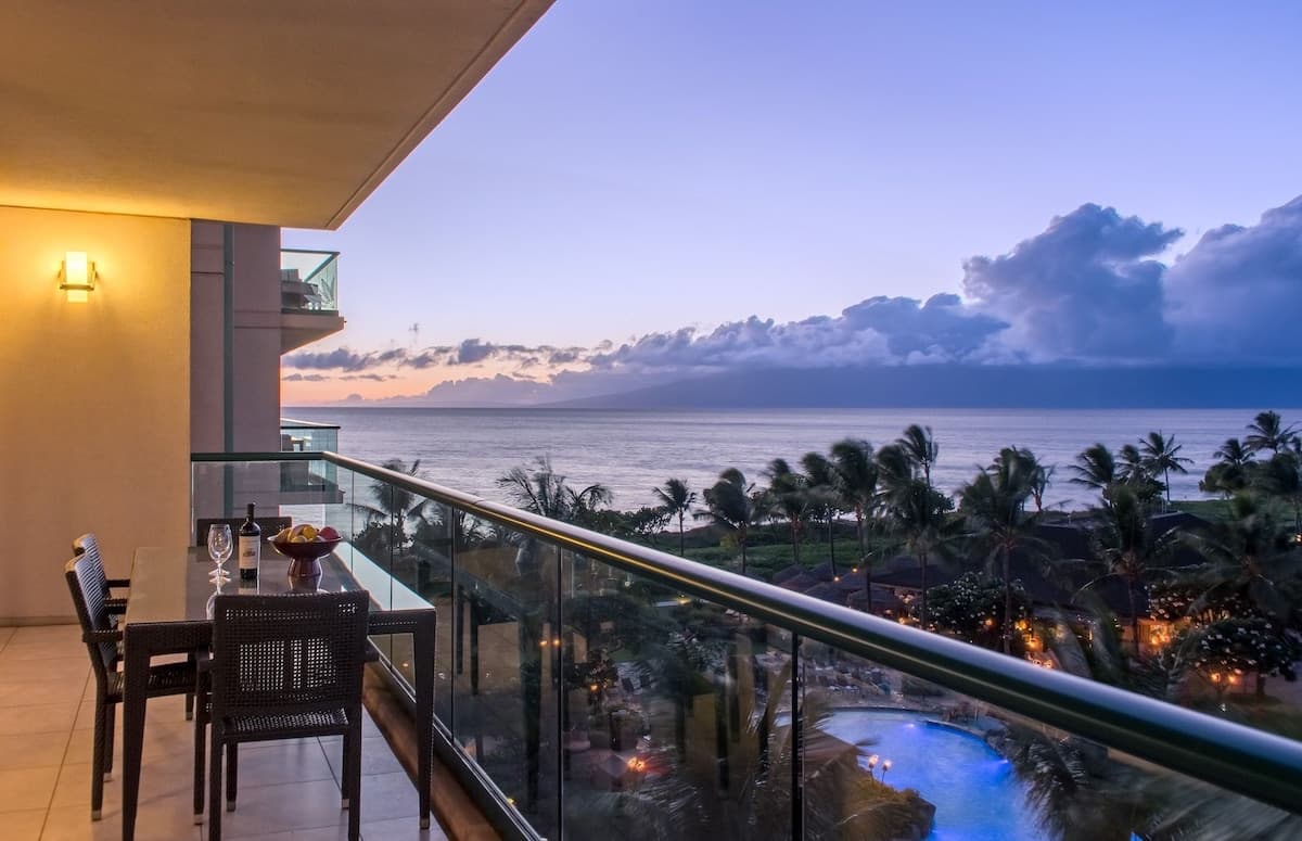 Condo in Lahaina · ★5.0 · 2 bedrooms · 3 beds · 2 baths - Photo 1