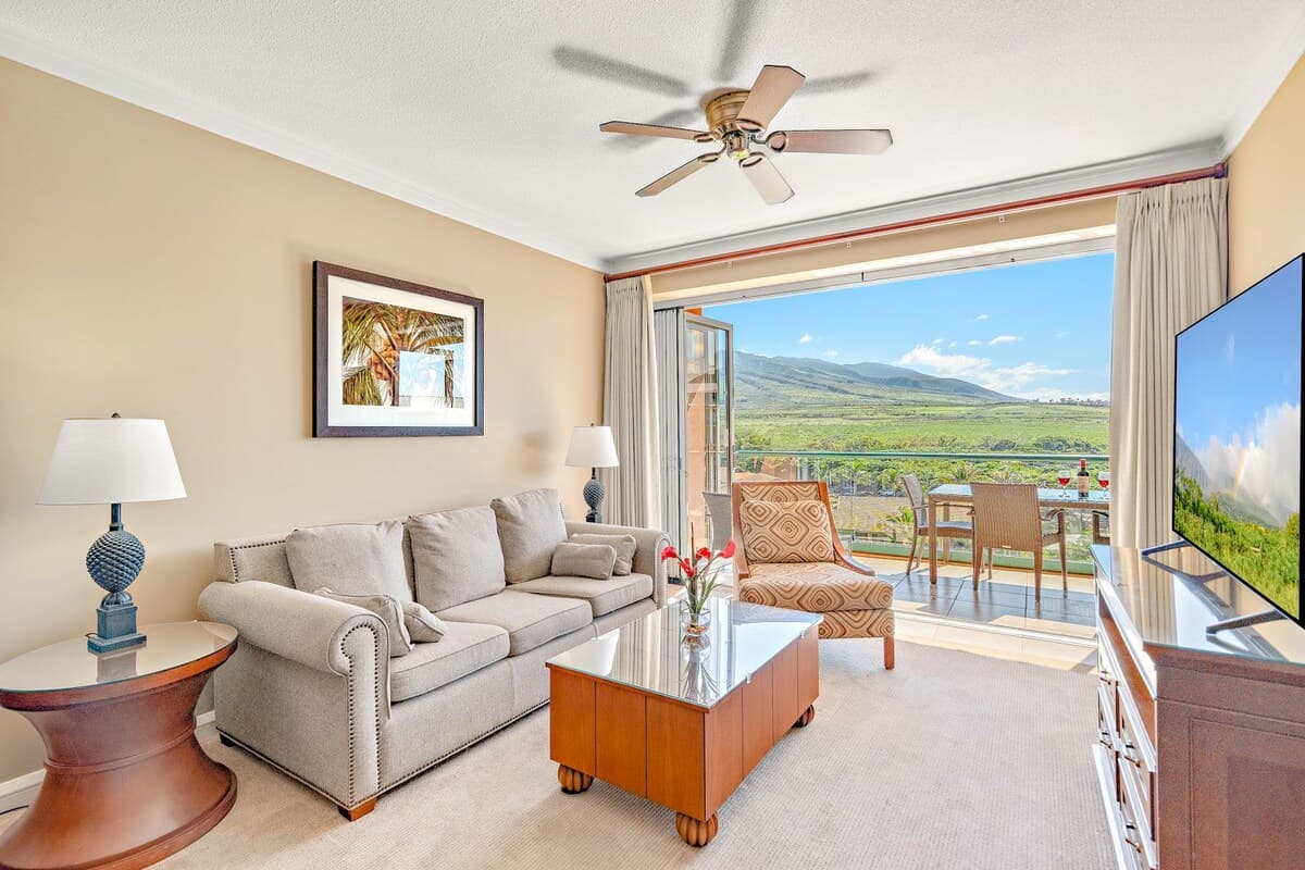 Condo in Lahaina · ★5.0 · 1 bedroom · 2 beds · 1 bath - Photo 5