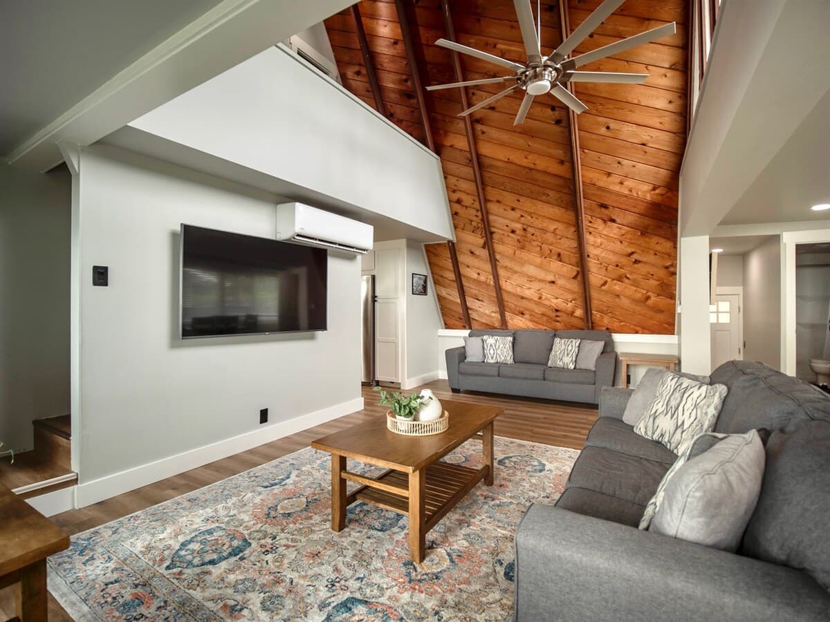 Home in Hauula · ★4.65 · 4 bedrooms · 7 beds · 2 private baths - Photo 5