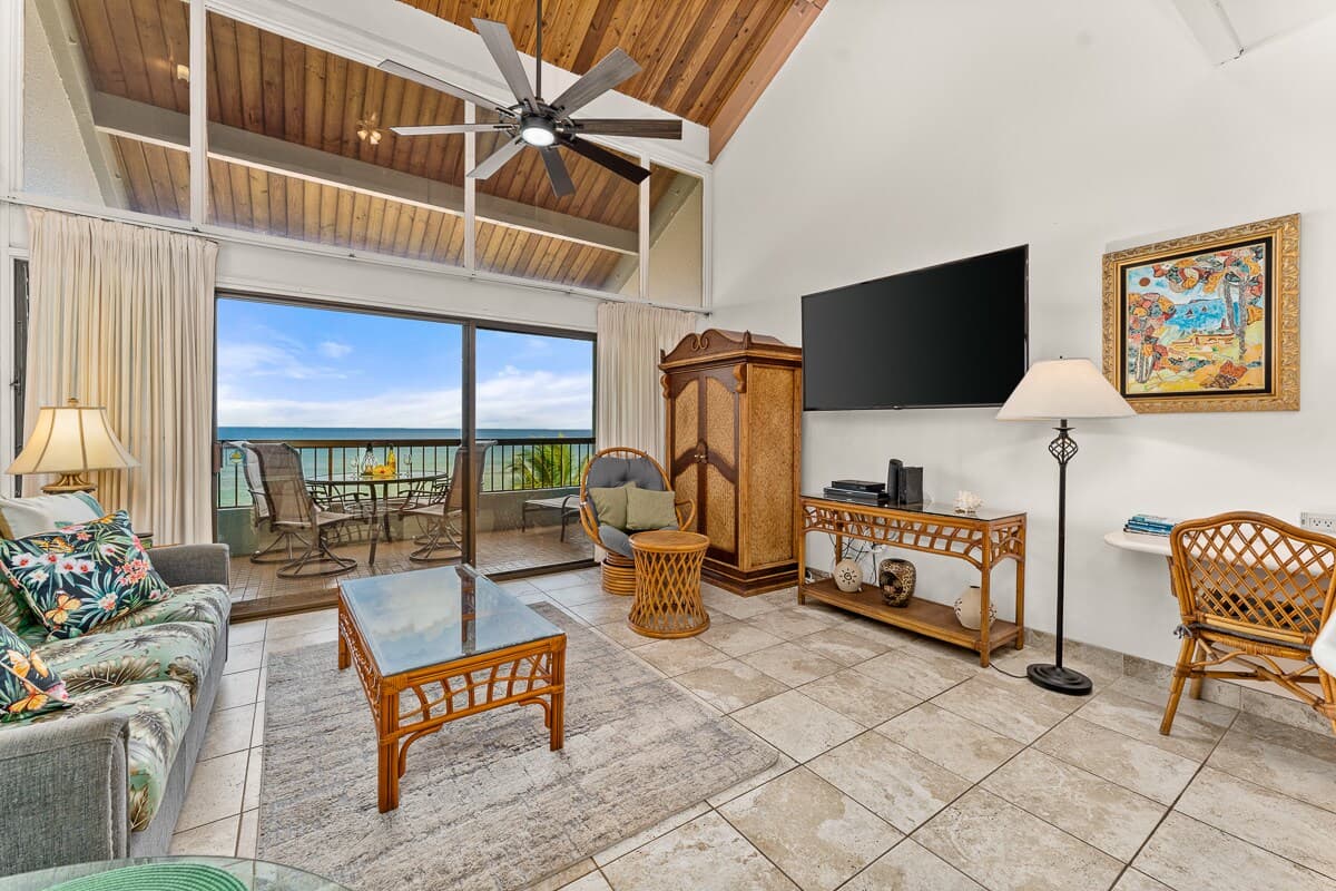 Condo in Lahaina · ★4.79 · 2 bedrooms · 3 beds · 2 private baths - Photo 5