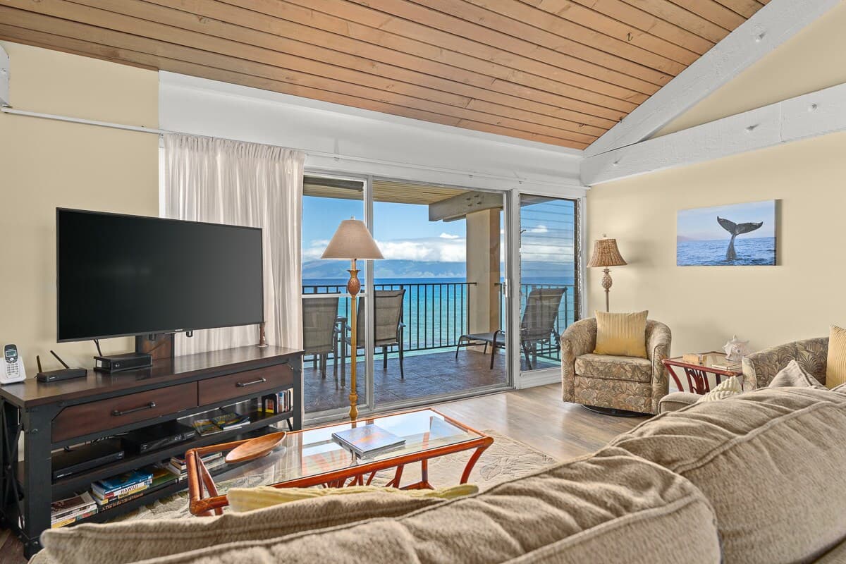 Condo in Lahaina · ★4.91 · 2 bedrooms · 4 beds · 1.5 private baths - Photo 5