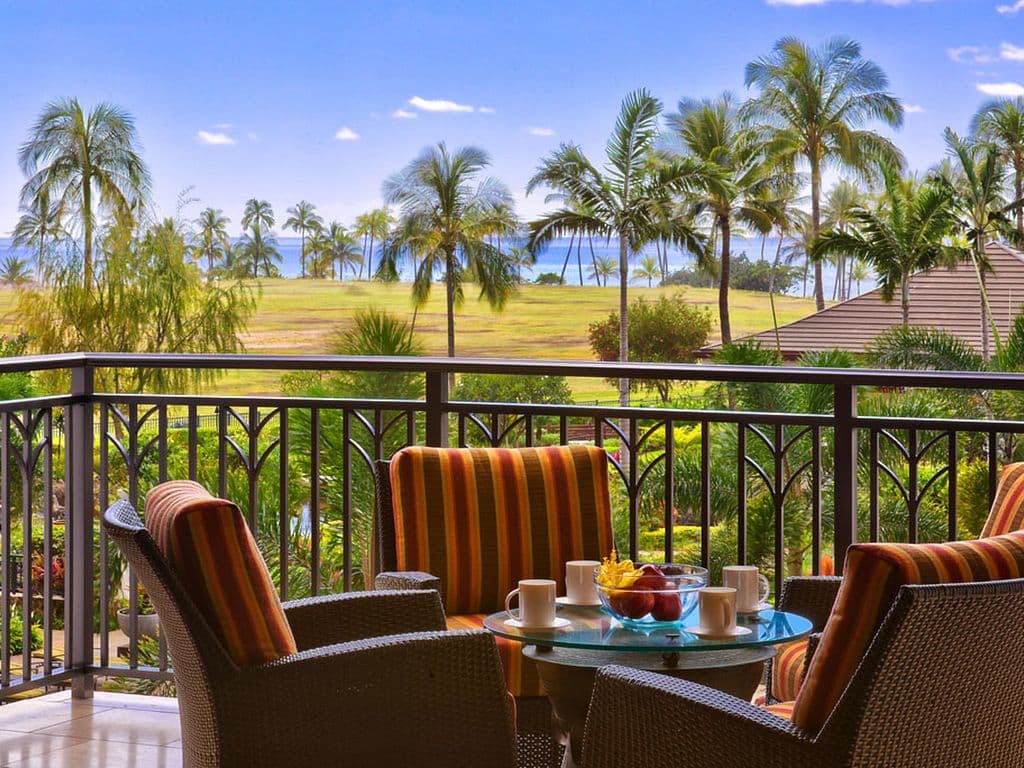 Villa in Honolulu County · ★4.86 · 3 bedrooms · 5 beds · 2.5 private baths - Photo 3