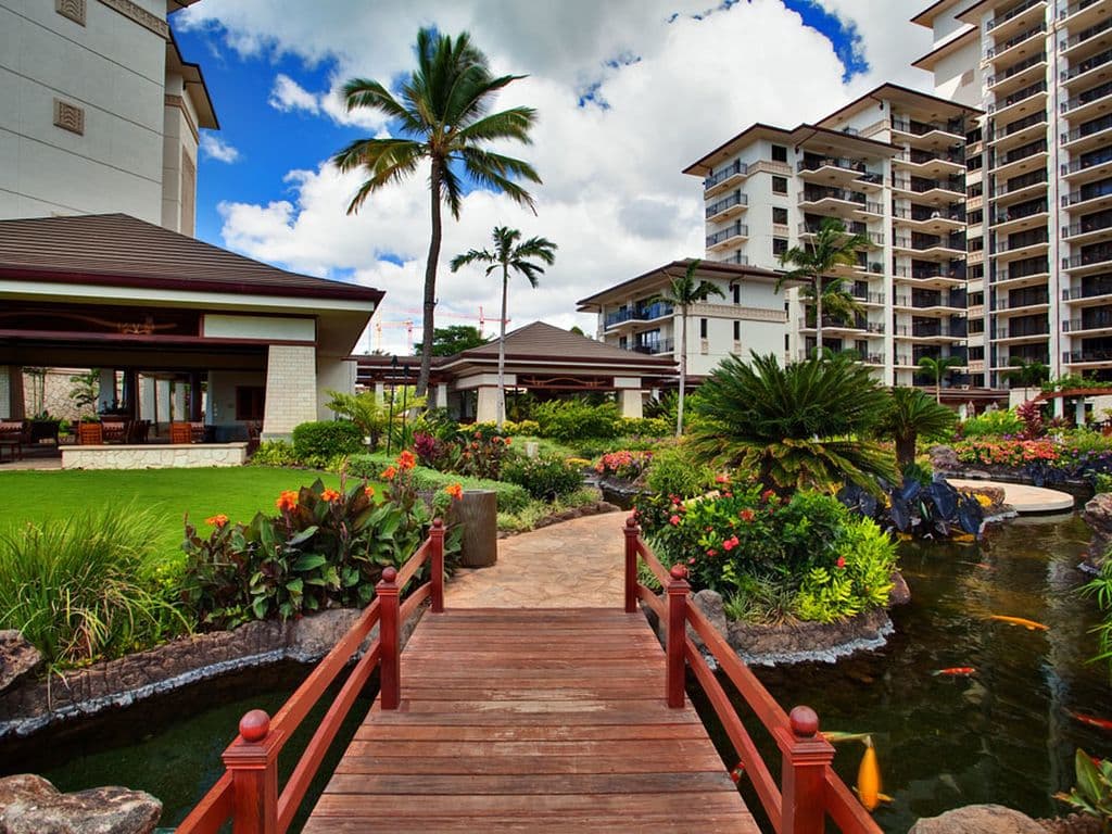 Villa in Honolulu County · ★4.86 · 3 bedrooms · 5 beds · 2.5 private baths - Photo 2