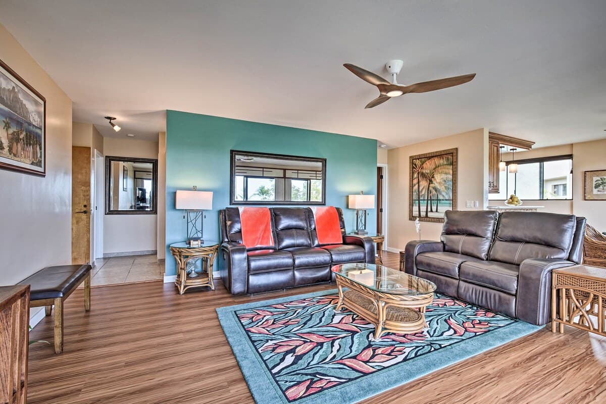 Condo in Kailua-Kona · ★4.97 · 2 bedrooms · 2 beds · 2 shared baths - Photo 5