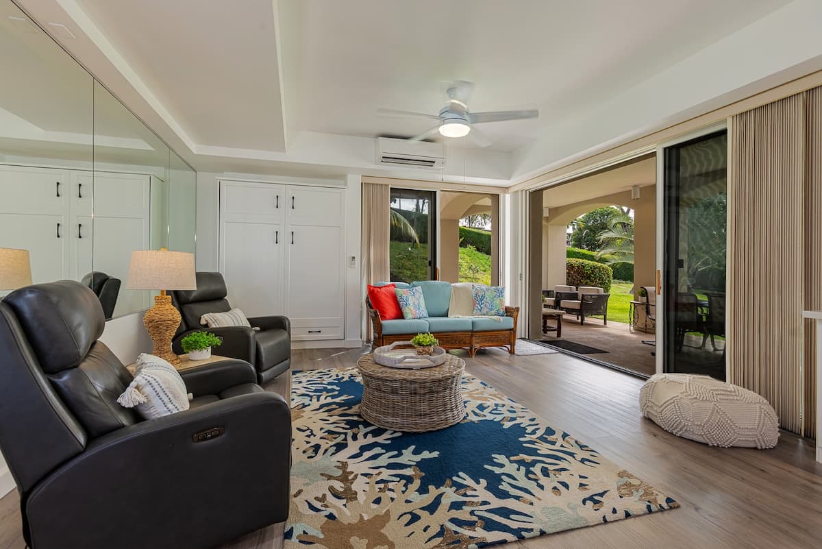 Condo in Kihei · ★4.92 · 1 bedroom · 2 beds · 2 baths - Photo 2