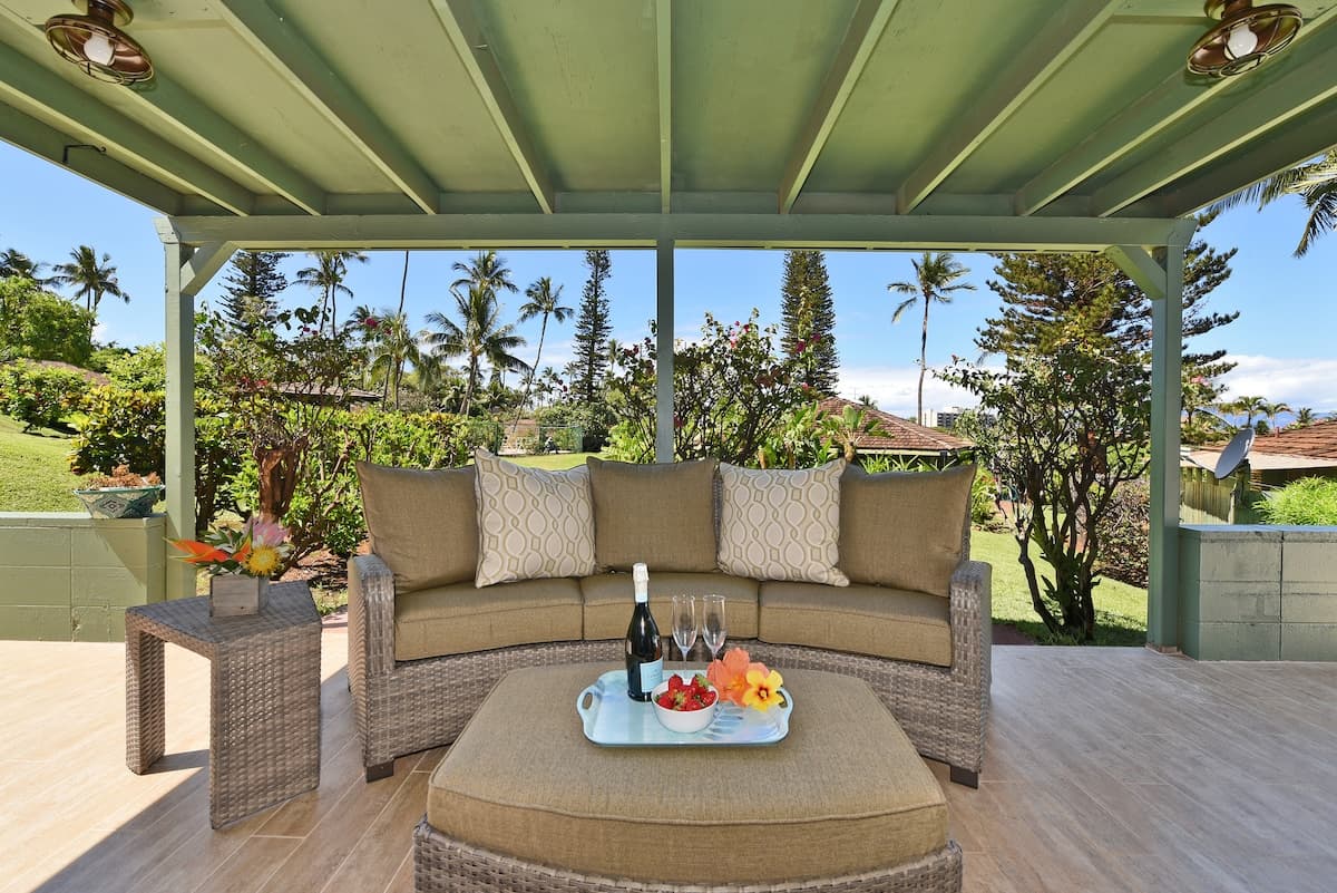 Home in Lahaina · ★4.95 · 2 bedrooms · 4 beds · 2 baths - Photo 1