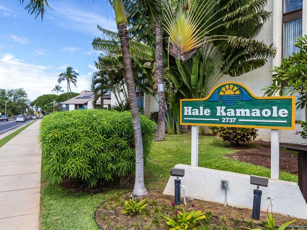 Apartment in Kihei · ★4.4 · 1 bedroom · 2 beds · 1 private bathroom - Photo 3