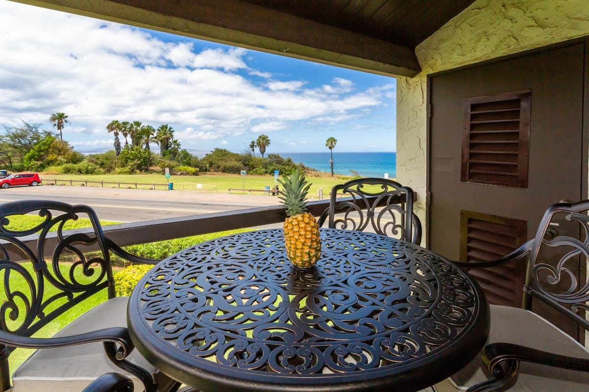 Condo in Kihei · ★4.33 · 2 bedrooms · 4 beds · No bathroom - Photo 3