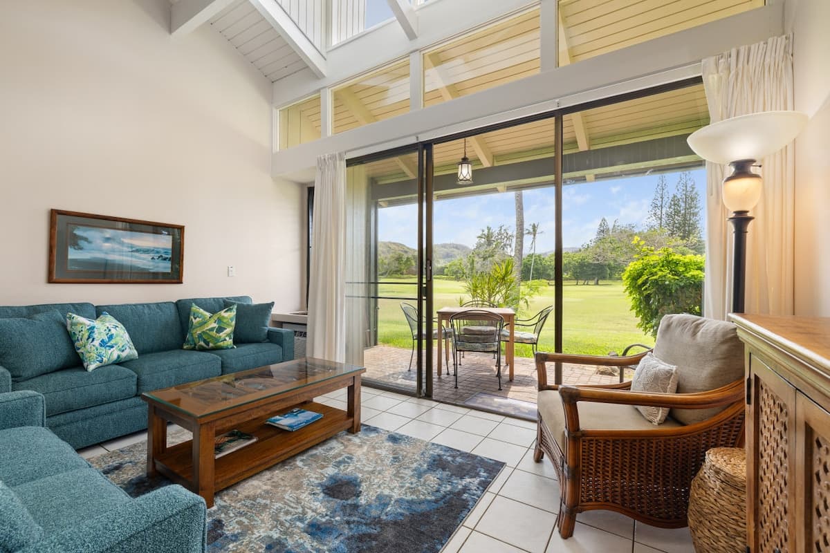 Home in Kahuku · ★4.8 · 2 bedrooms · 4 beds · 2 private baths - Photo 1